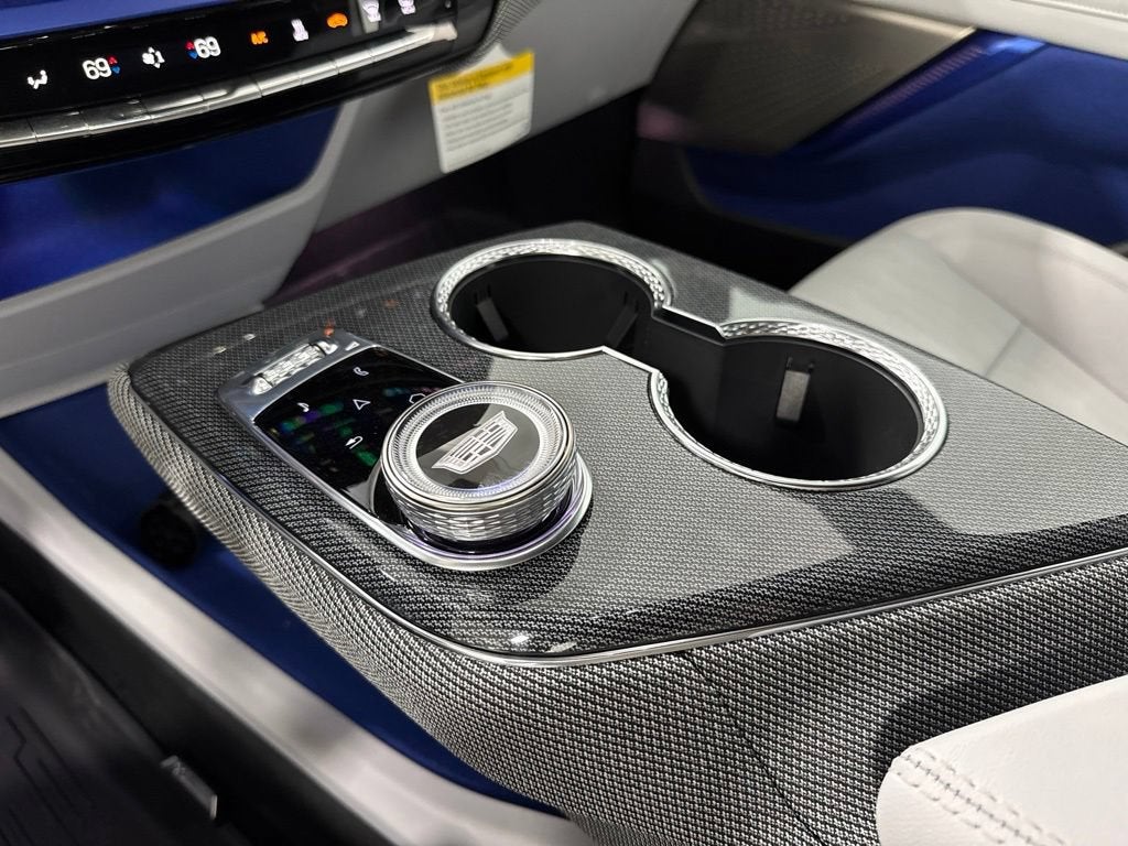2027 Cadillac OPTIQ Premium Luxury