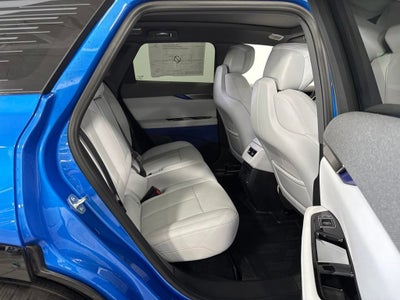 2027 Cadillac OPTIQ Premium Luxury
