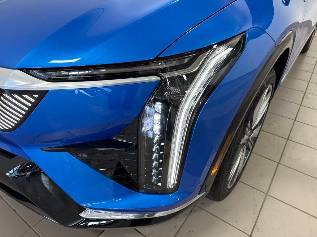 2027 Cadillac OPTIQ Premium Luxury