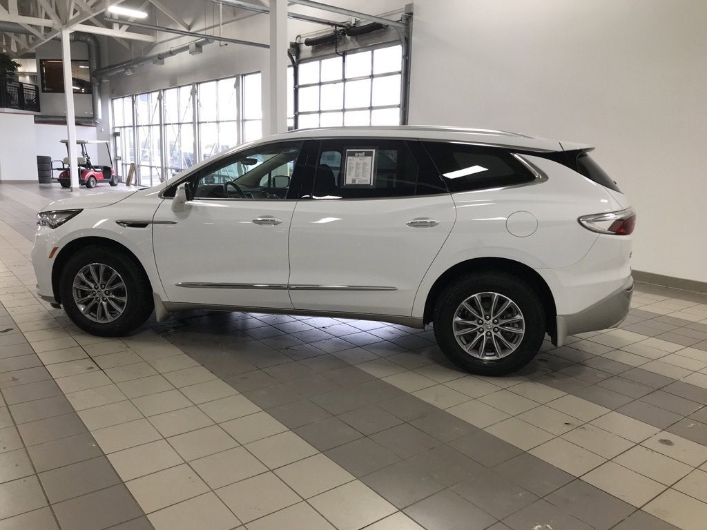 2024 Buick Enclave Essence