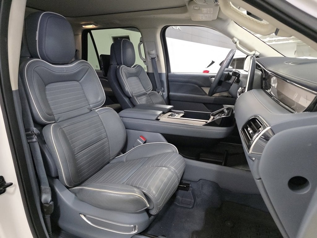 2019 Lincoln Navigator L Black Label