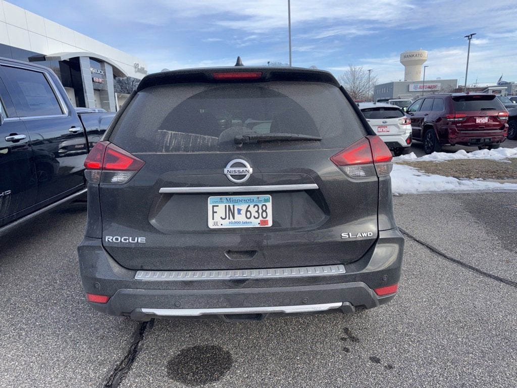 2020 Nissan Rogue SL