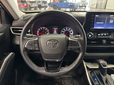 2020 Toyota Highlander LE