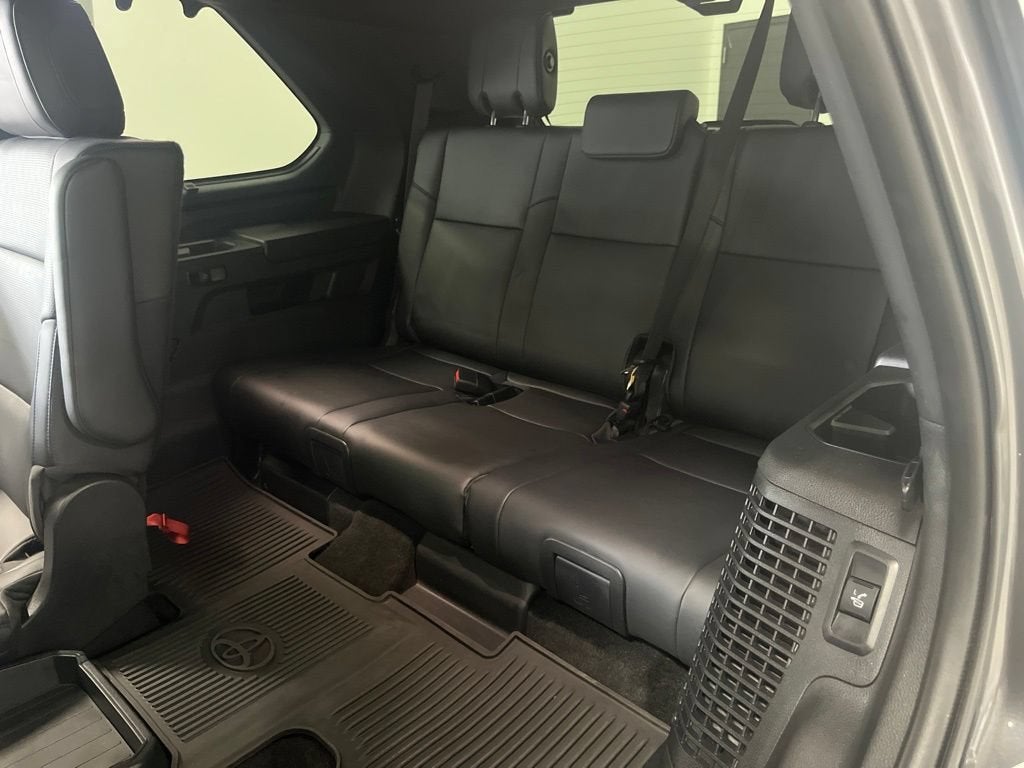 2024 Toyota Sequoia SR5